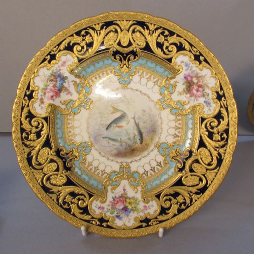 ROYAL CROWN DERBY PAIR OF GARY SERVICE FISH PLATES - ADDITIONAL PHOTO 5