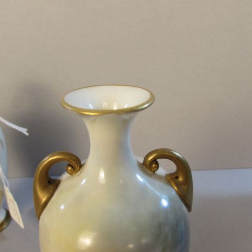 ROYAL WORCESTER PAIR OF VASES - ADDITIONAL PHOTO 1