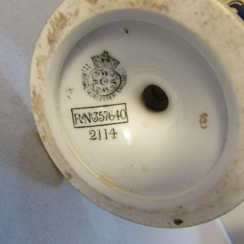 ROYAL WORCESTER 2 HANDLED CUP - ADDITIONAL PHOTO 1