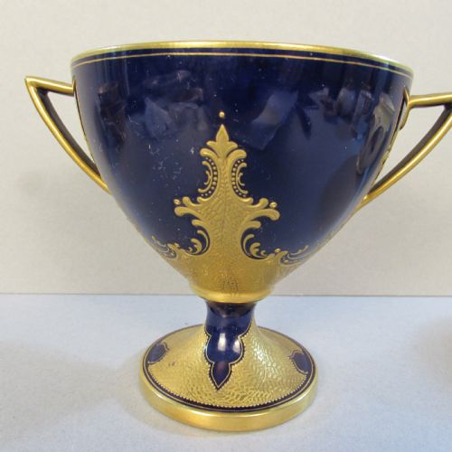 ROYAL WORCESTER 2 HANDLED CUP - ADDITIONAL PHOTO 3