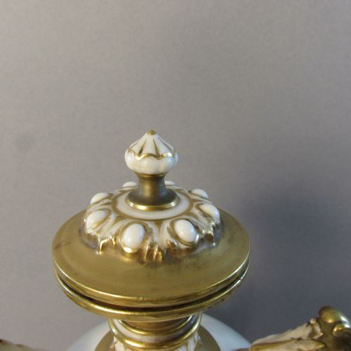 ROYAL WORCESTER STINTON VASE - ADDITIONAL PHOTO 3