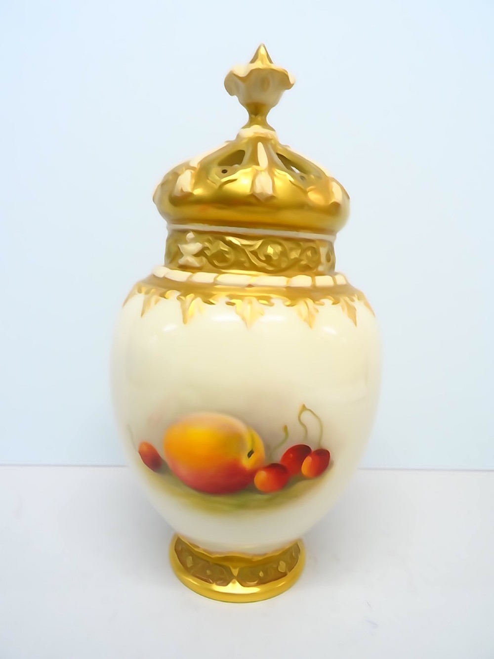 Royal Worcester Ricketts Small Crown Top. View II