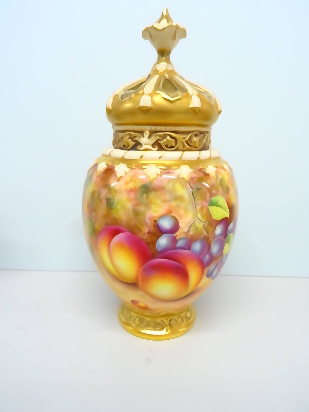 Royal Worcester Freeman Small Crown Top View II