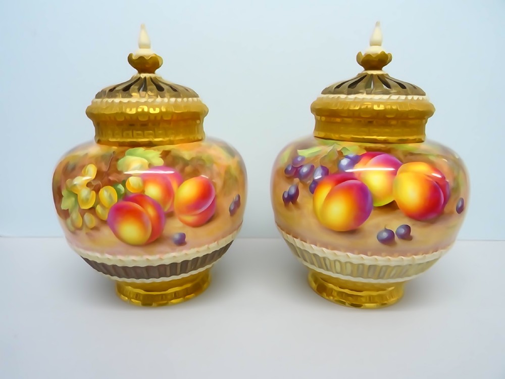 Royal Worcester Freeman Pot Pourri View II