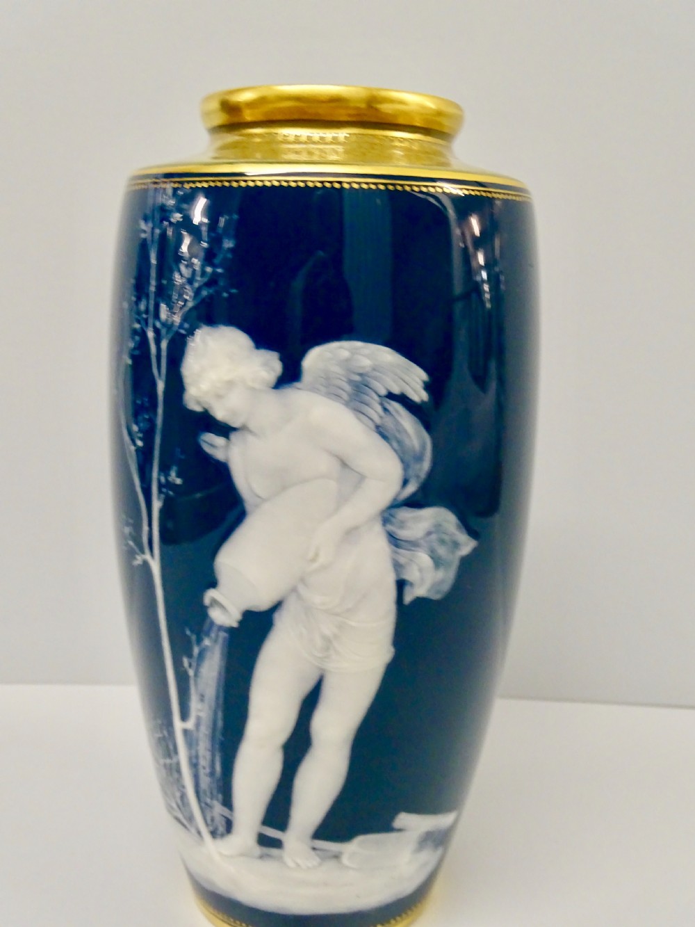 Minton Solon Pate sur Pate Vase