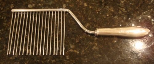 20th century American sterling silver handled unusual cake slice.