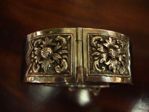fig 1. Turn of 19th/20thC tortoiseshell and silver bangle bracelet.