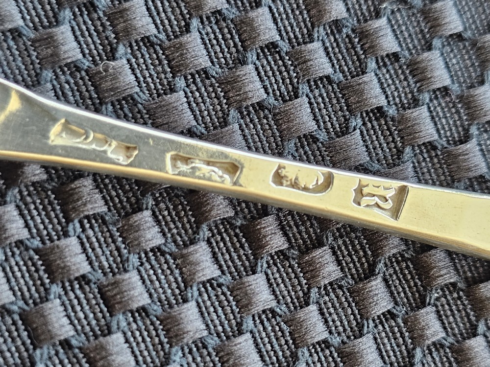 London 1772 solid silver 18th century George III period marrow scoop by famous maker Thomas Chawner. View V