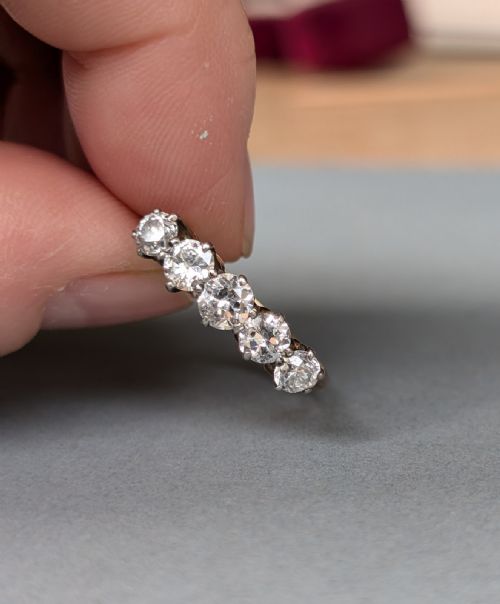 ART DECO 18CT GOLD DIAMOND FIVE STONE RING - ADDITIONAL PHOTO 3