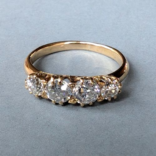 fig 3. Victorian four stone 18ct gold diamond ring