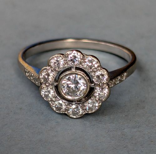 ART DECO 18CT GOLD DAISY DIAMOND RING - ADDITIONAL PHOTO 2