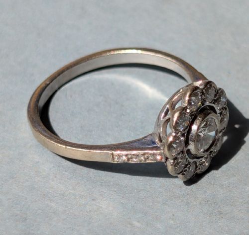 ART DECO 18CT GOLD DAISY DIAMOND RING - ADDITIONAL PHOTO 7