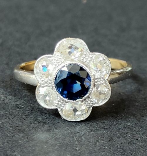 edwardian 18ct gold sapphire diamond daisy engagement ring - CATEGORY: ANTIQUE JEWELLERY - DATED EDWARDIAN