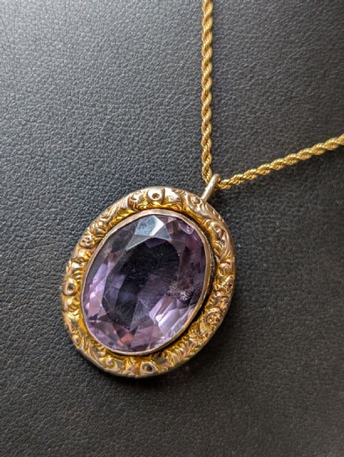 LARGE VICTORIAN 9CT GOLD AMETHYST PENDANT AND CHAIN - ADDITIONAL PHOTO 2