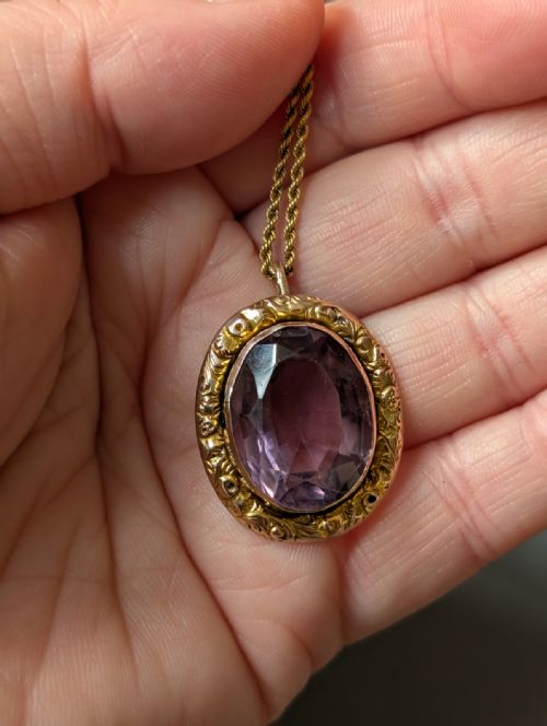 LARGE VICTORIAN 9CT GOLD AMETHYST PENDANT AND CHAIN - ADDITIONAL PHOTO 9