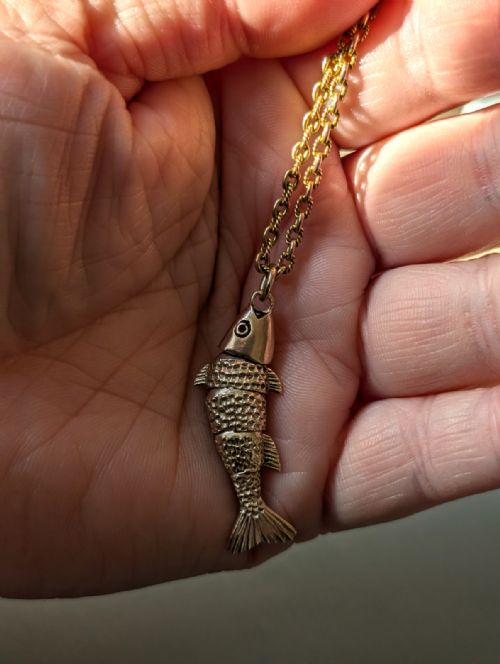 LARGE ANTIQUE 9CT GOLD ARTICULATED FISH 72G - ADDITIONAL PHOTO 9