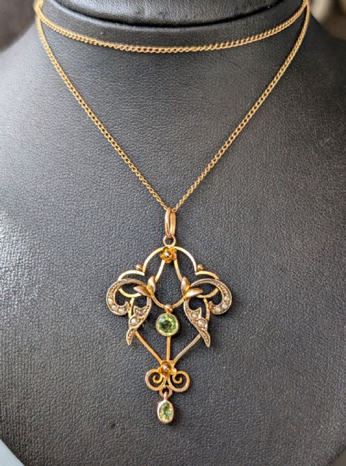 fig 2. Antique 9ct Gold Peridot Pendant