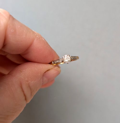 ART DECO 18CT GOLD PLATINUM DIAMOND SOLITAIRE ENGAGEMENT RING 025CT - ADDITIONAL PHOTO 7