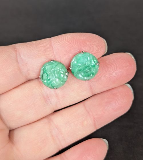 VINTAGE 18CT GOLD NATURAL JADE STUD EARRINGS - ADDITIONAL PHOTO 4
