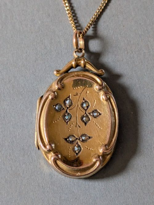 VICTORIAN 9CT GOLD LOCKET AND CHAIN - ADDITIONAL PHOTO 3