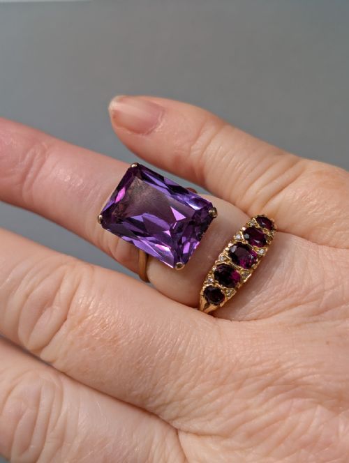 ANTIQUE 9CT ROSE GOLD SYNTHETIC COLOUR CHANGE SAPPHIRE RING - ADDITIONAL PHOTO 3