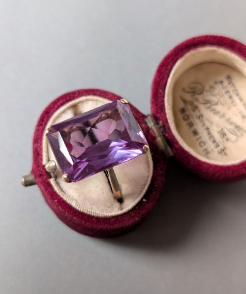 ANTIQUE 9CT ROSE GOLD SYNTHETIC COLOUR CHANGE SAPPHIRE RING - ADDITIONAL PHOTO 7