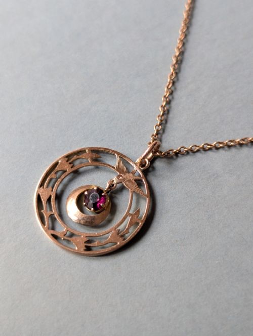 VICTORIAN 9CT ROSE GOLD ALMANDINE GARNET BIRD PENDANT AND CHAIN - ADDITIONAL PHOTO 9