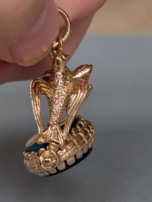 ANTIQUE 9CT GOLD SPINNING FOB WITH DOVES - ADDITIONAL PHOTO 7