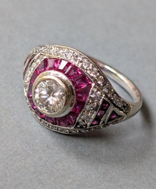 ART DECO 18CT GOLD RUBY AND DIAMOND RING - ADDITIONAL PHOTO 3