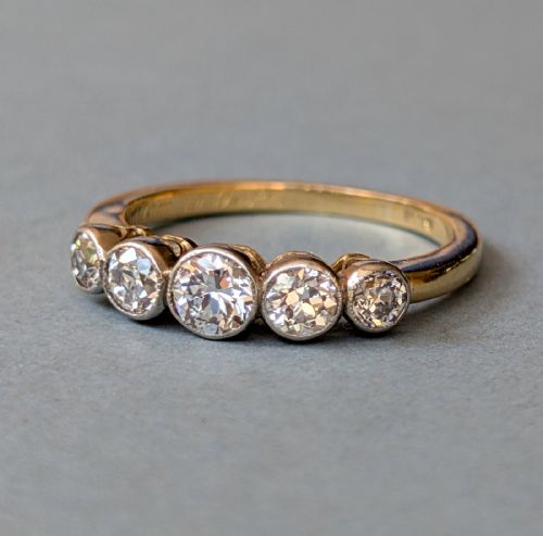 ART DECO 18CT GOLD DIAMOND FIVE STONE RING - ADDITIONAL PHOTO 2
