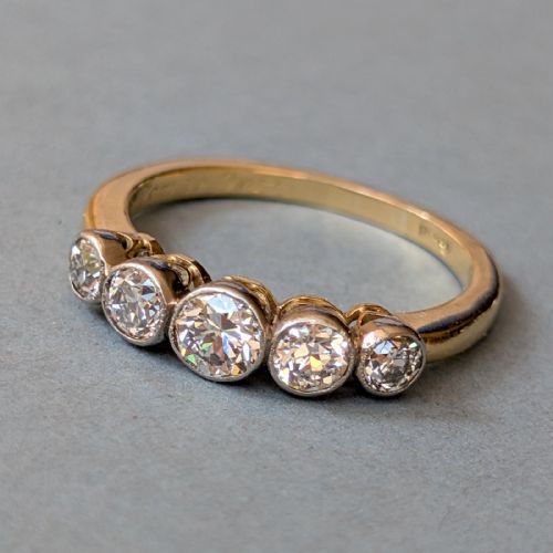 ART DECO 18CT GOLD DIAMOND FIVE STONE RING - ADDITIONAL PHOTO 3