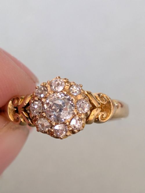 VICTORIAN 18CT GOLD DIAMOND CLUSTER RING C1887 - ADDITIONAL PHOTO 6