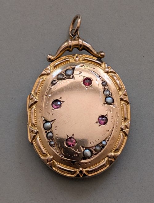 LARGE VICTORIAN 9CT GOLD LOCKET WITH PEARLS AND RUBY PASTE - ADDITIONAL PHOTO 2