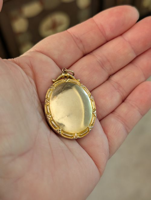 LARGE VICTORIAN 9CT GOLD LOCKET WITH PEARLS AND RUBY PASTE - ADDITIONAL PHOTO 6