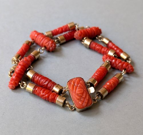 GEORGIAN 9CT GOLD CORAL BRACELET - ADDITIONAL PHOTO 4