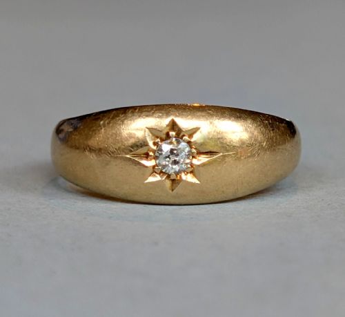 Heavy Antique 18ct Gold Diamond Gypsy Ring