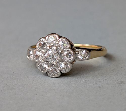 ANTIQUE 18CT GOLD DIAMOND DAISY CLUSTER RING - ADDITIONAL PHOTO 3