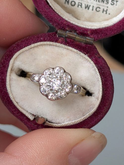 ANTIQUE 18CT GOLD DIAMOND DAISY CLUSTER RING - ADDITIONAL PHOTO 5