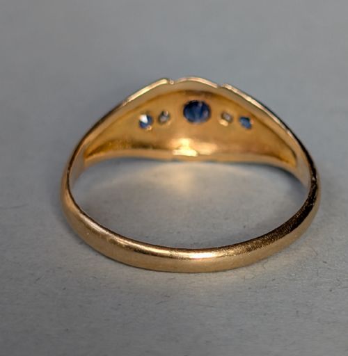 ANTIQUE 18CT GOLD SAPPHIRE DIAMOND GYPSY RING C1942 - ADDITIONAL PHOTO 4