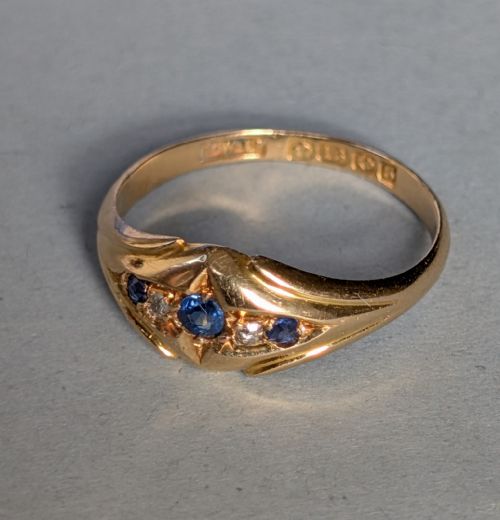 ANTIQUE 18CT GOLD SAPPHIRE DIAMOND GYPSY RING C1942 - ADDITIONAL PHOTO 7