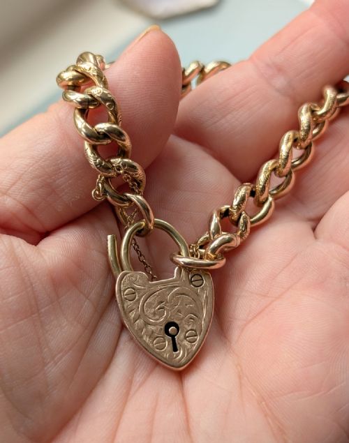 VICTORIAN ENGRAVED 9CT ROSE GOLD CURB CHAIN HEART PADLOCK BRACELET 17G - ADDITIONAL PHOTO 8