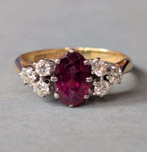 VINTAGE 18CT GOLD RUBY RING - ADDITIONAL PHOTO 1