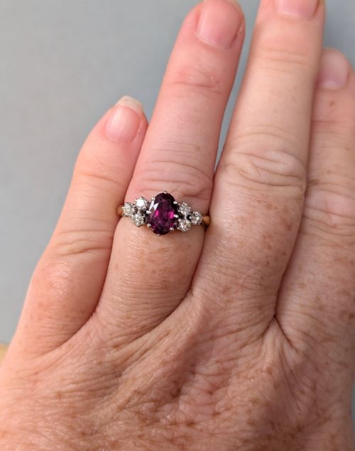VINTAGE 18CT GOLD RUBY RING - ADDITIONAL PHOTO 9