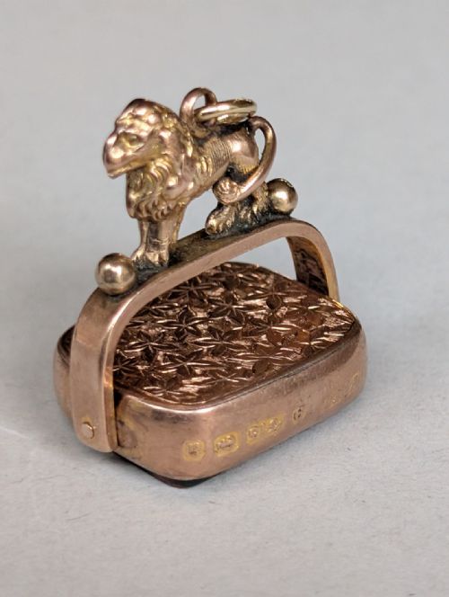 ANTIQUE 9CT GOLD LION SPINNING FOB C1900 - ADDITIONAL PHOTO 6