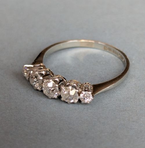 SUPERB EDWARDIAN 18CT GOLD DIAMOND FIVE STONE RING - ADDITIONAL PHOTO 7