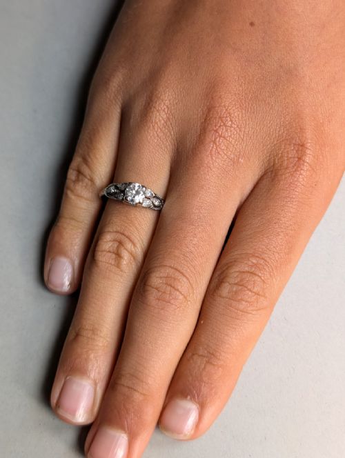 ART DECO 18CT GOLD PLATINUM DIAMOND SOLITAIRE ENGAGEMENT RING - ADDITIONAL PHOTO 1