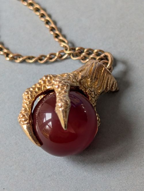 LARGE ANTIQUE 9CT GOLD EAGLE CLAW PENDANT FOB C1911 - ADDITIONAL PHOTO 3