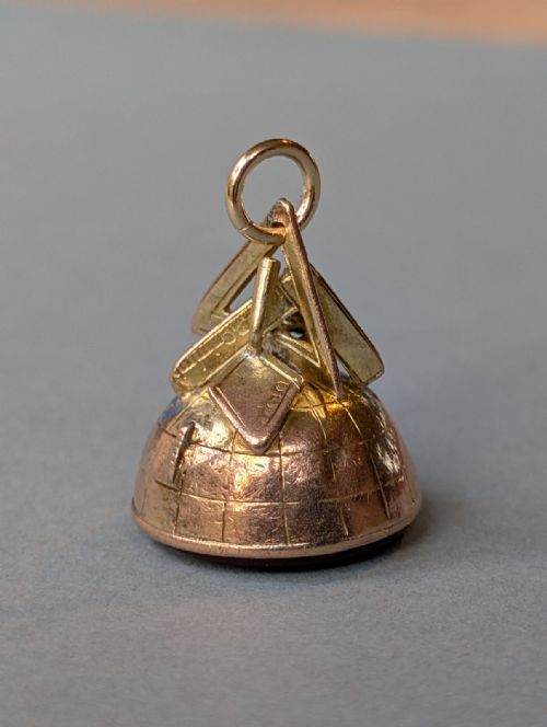 RARE ANTIQUE 9CT ROSE GOLD HALF FREEMASONS SPHERE FOB PENDANT - ADDITIONAL PHOTO 9