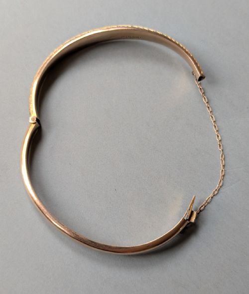 EDWARDIAN ENGRAVED 9CT GOLD BRACELET BANGLE C1903 - ADDITIONAL PHOTO 7