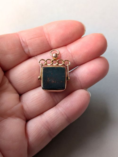 ANTIQUE 9CT GOLD SPINNING FOB BLOODSTONE CARNELIAN CHESTER 1914 - ADDITIONAL PHOTO 8